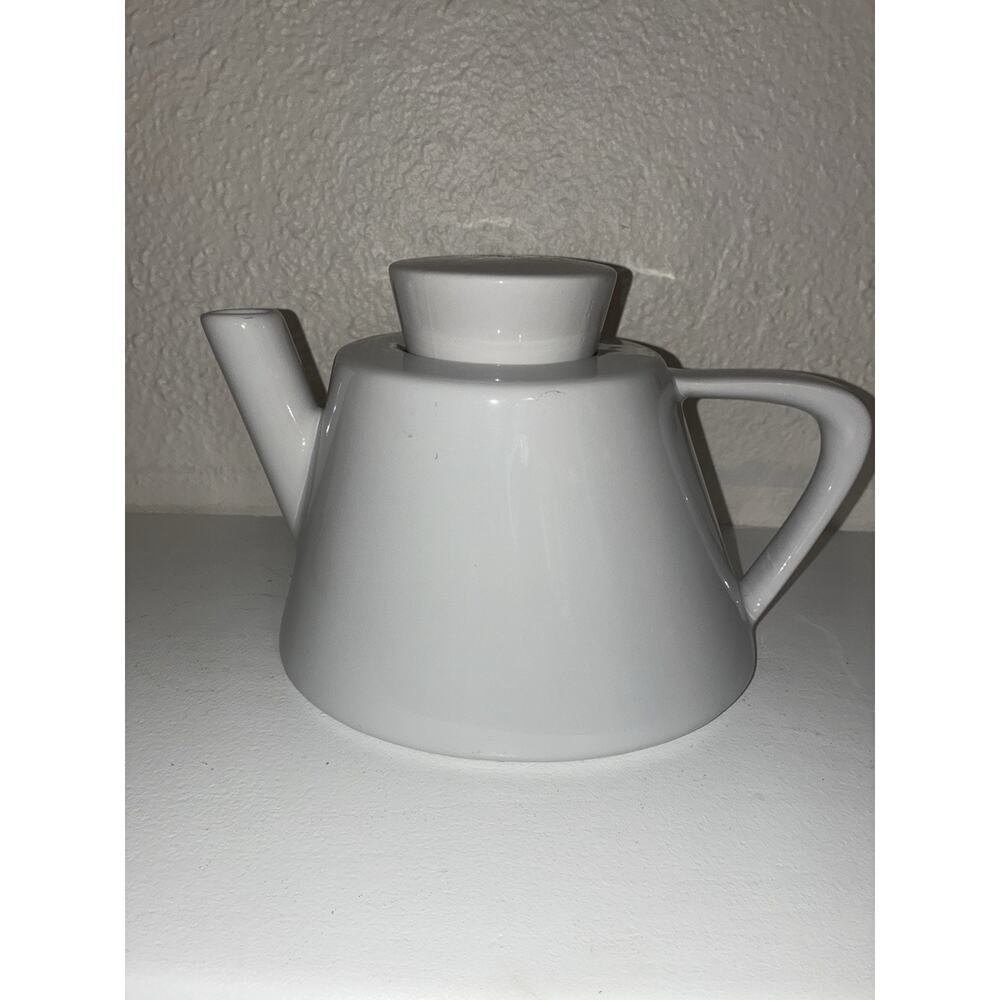 Ikea Modern LARGE (1.8L) White Porcelain Teapot w Lid Art Deco Danish MCM - Picture 2 of 8